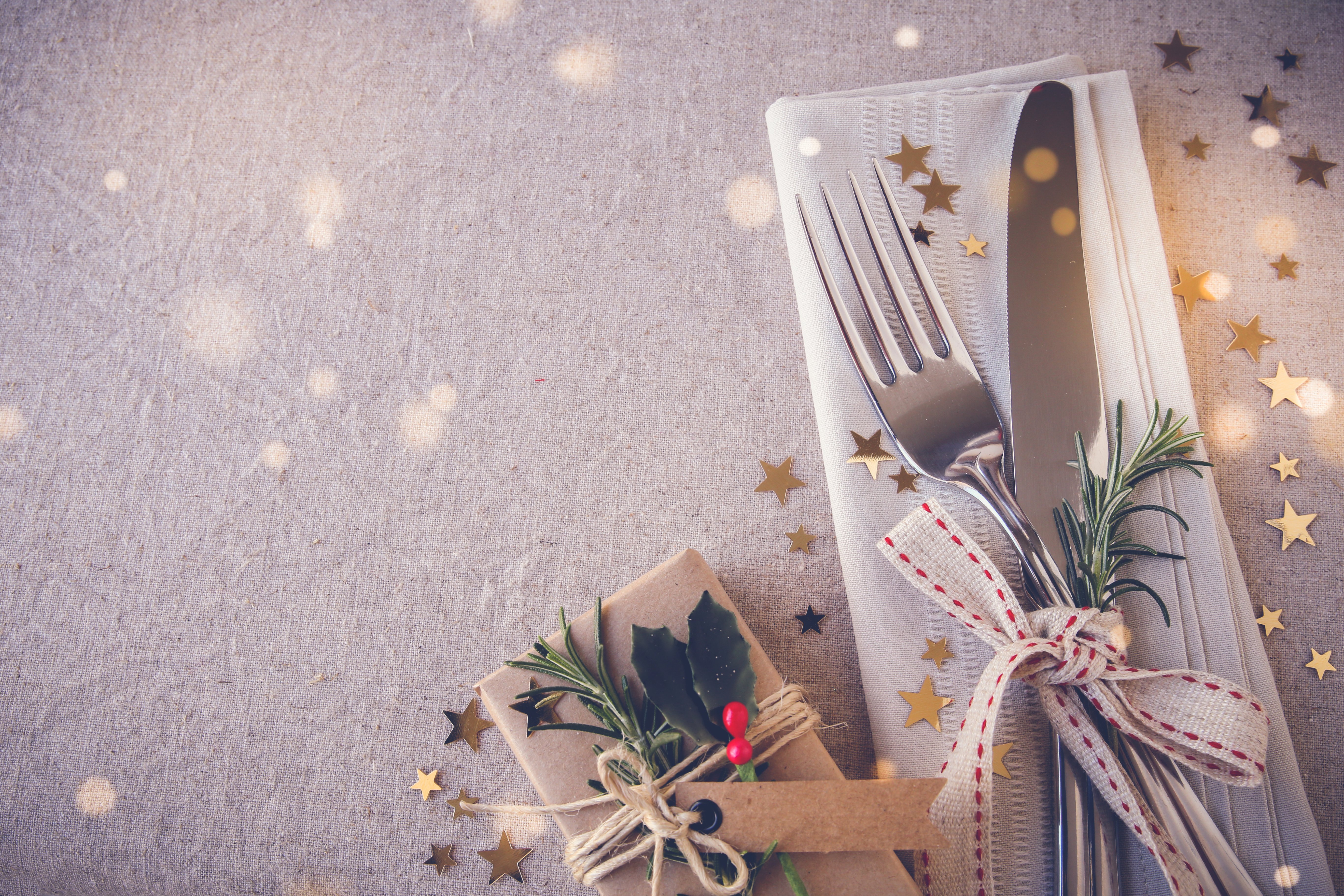 ΙΕΛΚΑ: Αμετάβλητη η μέση τιμή για το χριστουγεννιάτικο τραπέζι στις μεγάλες αλυσίδες σούπερ μάρκετ το 2020 σε σχέση με το 2019