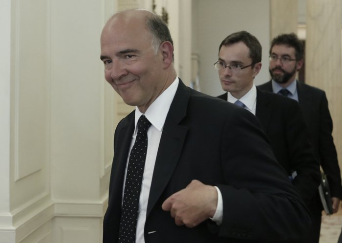 Ελαφρύτερη επιτήρηση για την ελληνική οικονομία ζητά ο Μοσκοβισί