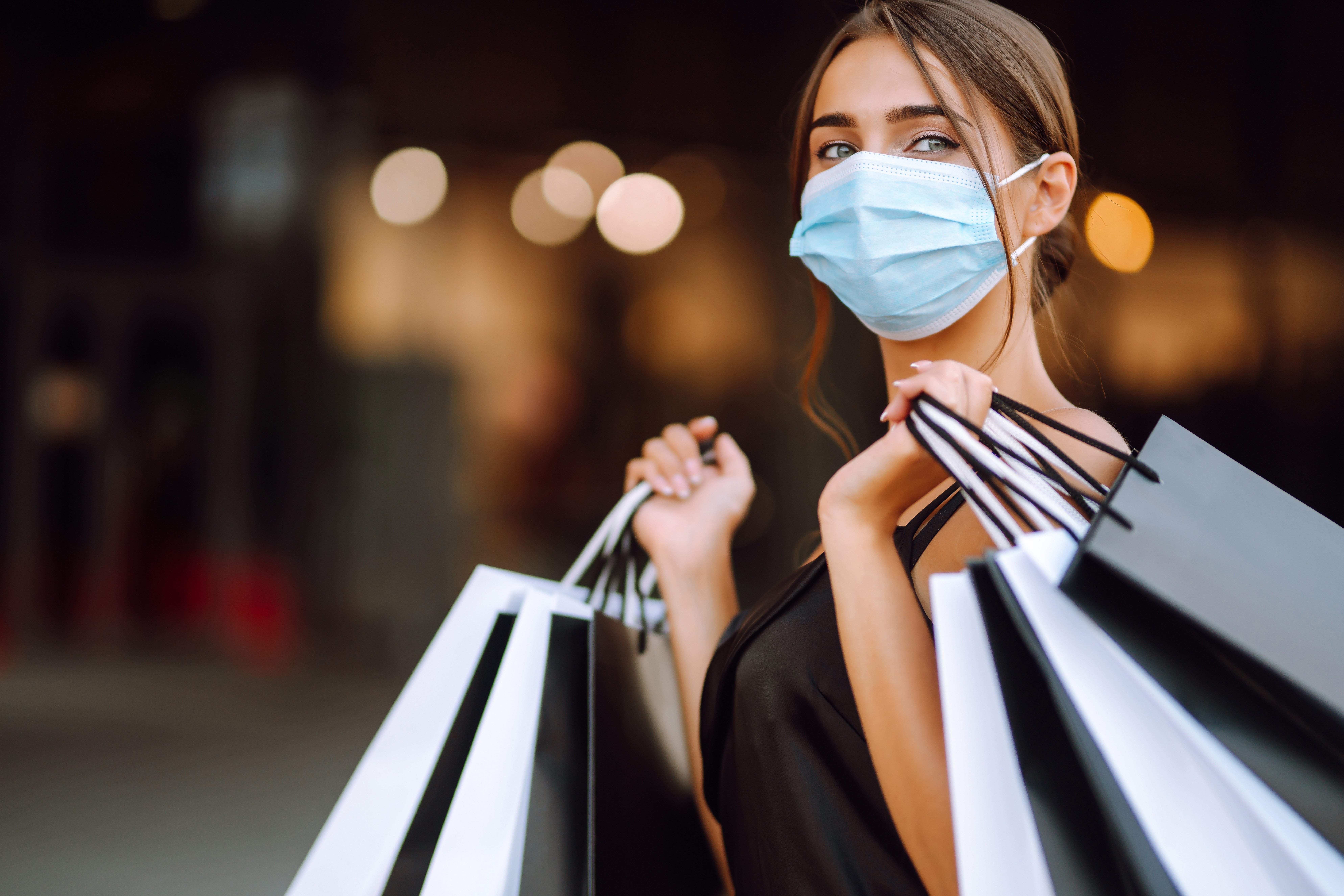 ΣΕΛΠΕ: Αντίστροφη μέτρηση για τις θερινές εκπτώσεις