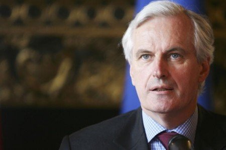 Μισέλ Μπαρνιέ: Να σώσουμε όσες τράπεζες αξίζουν