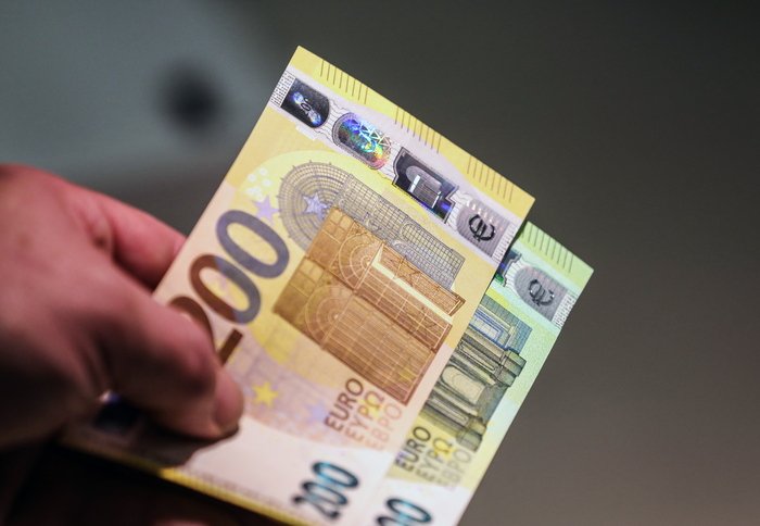 ΕΚΤ: Τα νέα χαρτονομίσματα των 100 και 200 ευρώ