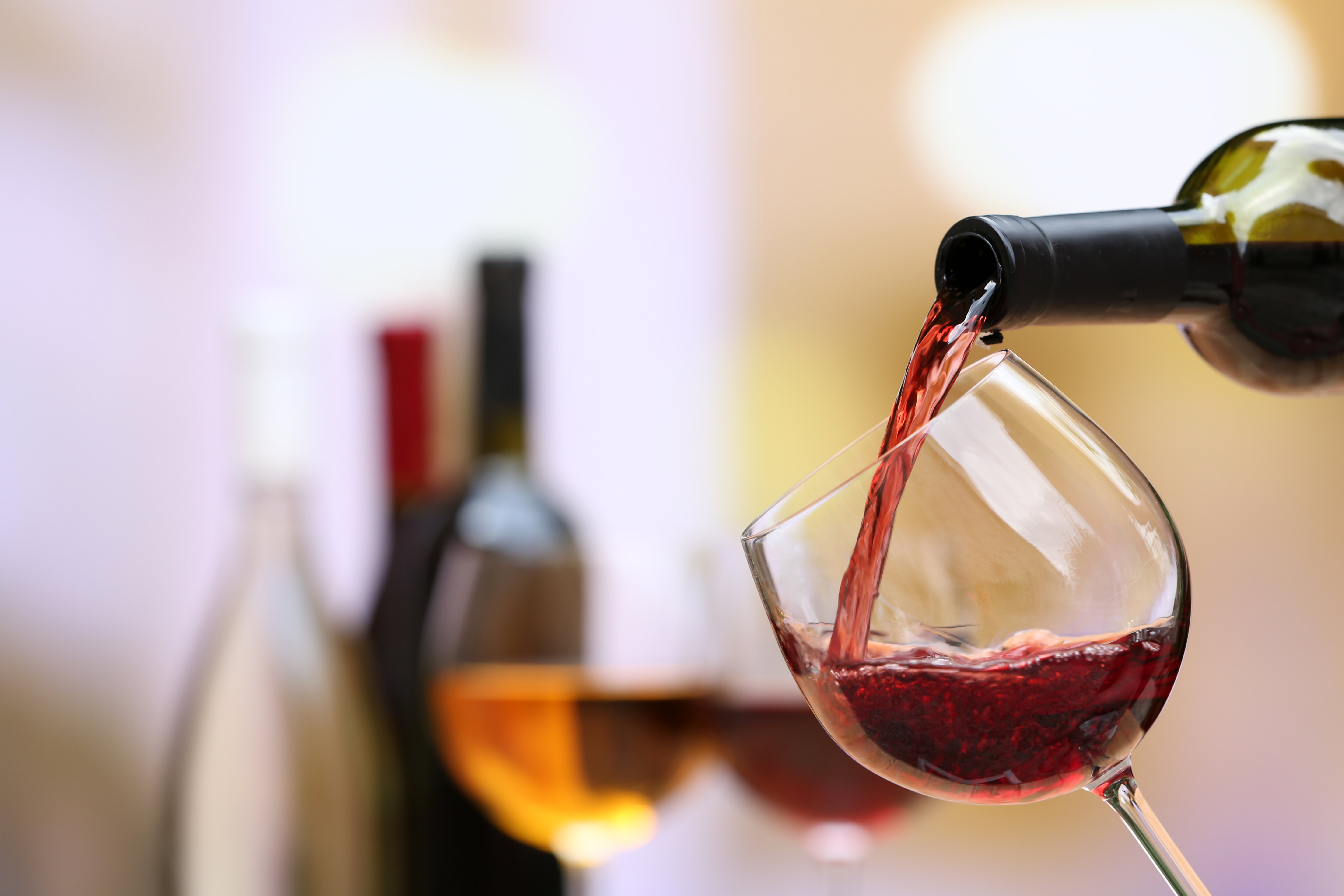 ΚΕΟΣΟΕ: Αυξημένη κατά 39,94% η κατανάλωση οίνου στην Ελλάδα το 2021/2022