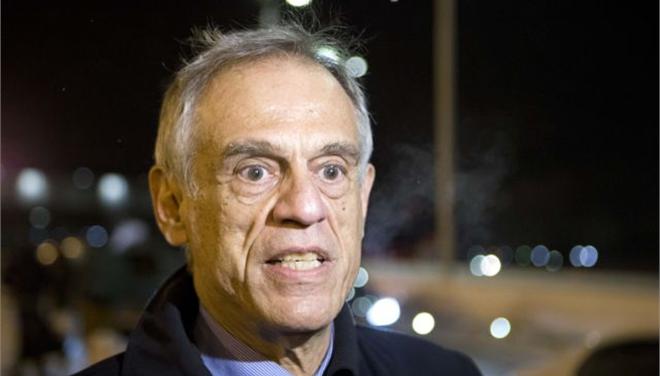 Σαρρής: έως 40% το κούρεμα  Χαραλάμπους: έως 30% το κούρεμα!