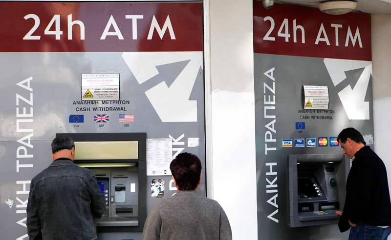 Χαλαρώνουν οι περιορισμοί στην Κύπρο