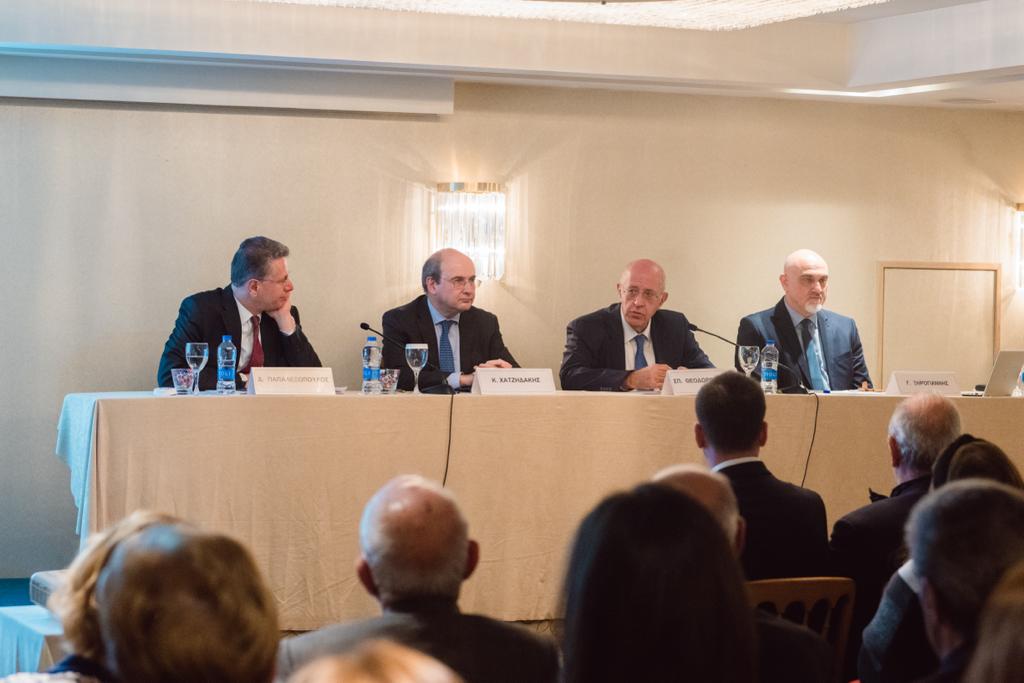 Υπουργείο Εργασίας: Η Ψηφιακή Κάρτα Εργασίας φέρνει χαμηλότερες ασφαλιστικές εισφορές