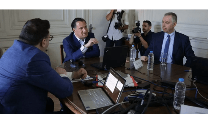 Υπουργείο Εργασίας: Επίσκεψη Άδωνι Γεωργιάδη στο Ναυτικό Απομαχικό Ταμείο