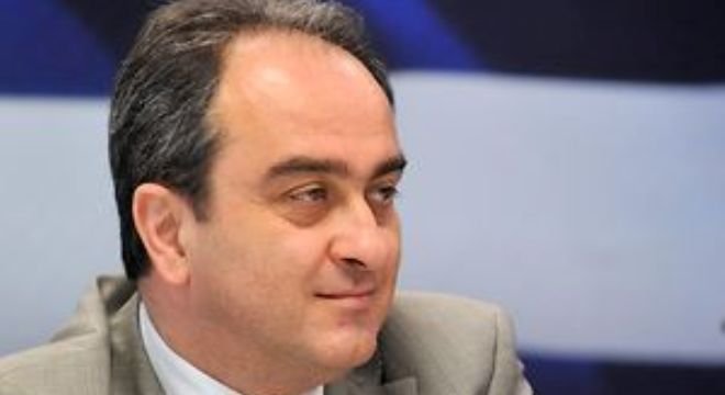 Πρώτα δημοσιονομική εξυγίανση και μετά μείωση φόρων