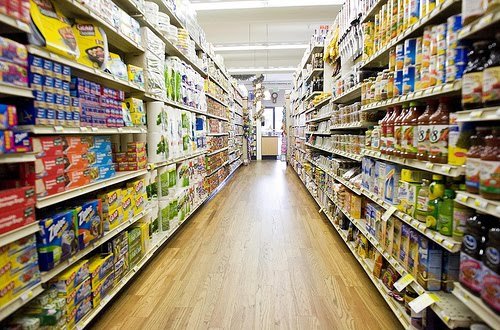 NielsenIQ: Μειωμένος ο τζίρος της αγοράς τροφίμων το Πάσχα