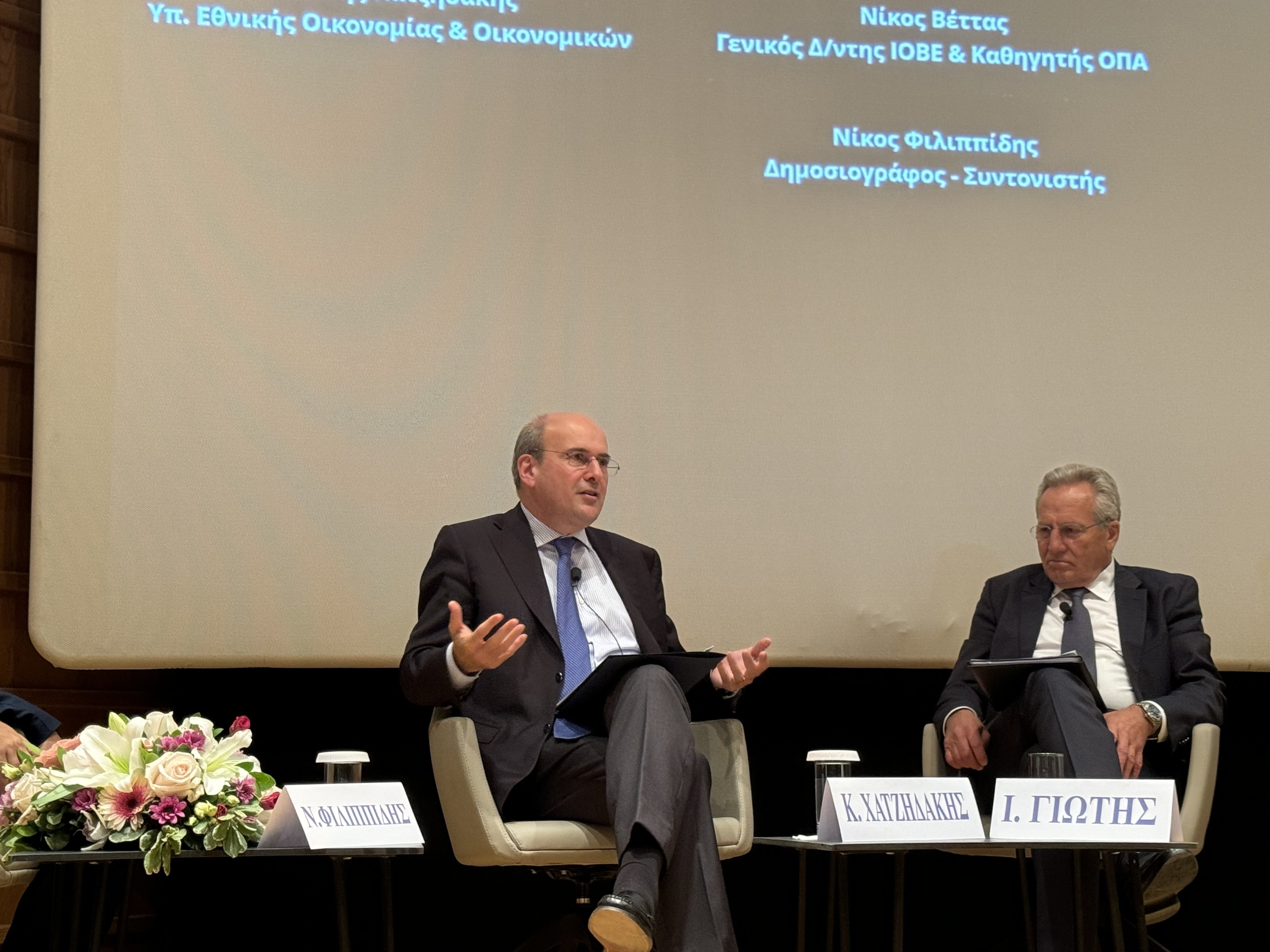 Χατζηδάκης: «Όχι» σε μείωση του ΦΠΑ