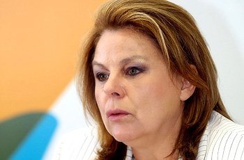 Λ. Κατσέλη: Όχι νέες περικοπές μισθών