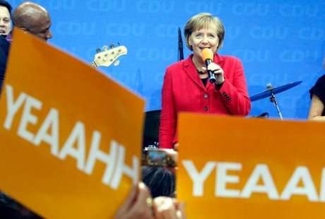 Το παρασκήνιο για το δημοψήφισμα που πρότεινε η Μέρκελ - Οι γαλλικές επιφυλάξεις - Το βρετανικό τελεσίγραφο - Η νέα παρέμβαση Σόιμπλε