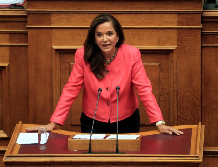 Η τροπολογία της Ντόρας Μπακογιάννη για τη θέσπιση μέτρων εκλογίκευσης της φορολογίας ακινήτων