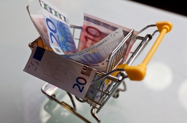 ΕΕ: «New Deal» για τους καταναλωτές