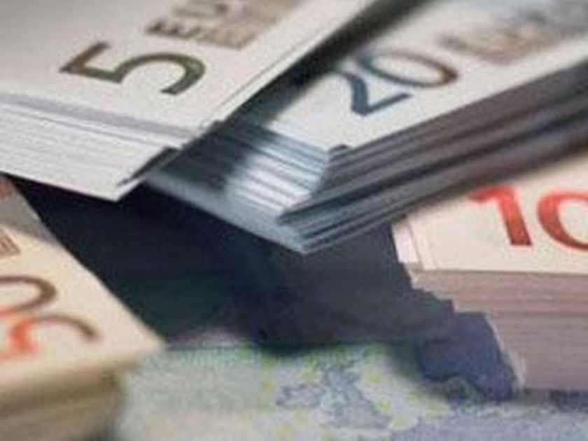 Φήμες για μίνι πακέτο ενίσχυσης της Ελλάδας από τις Βρυξέλλες