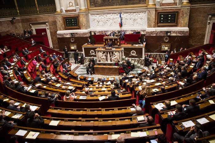 Με 412 ψήφους υπέρ και 69 κατά, επικυρώθηκε σήμερα η ελληνική συμφωνία στο γαλλικό κοινοβούλιο