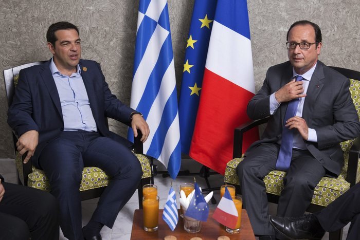 Τσίπρας - Ολάντ: Να τηρηθούν τα συμφωνηθέντα της 12ης Ιουλίου