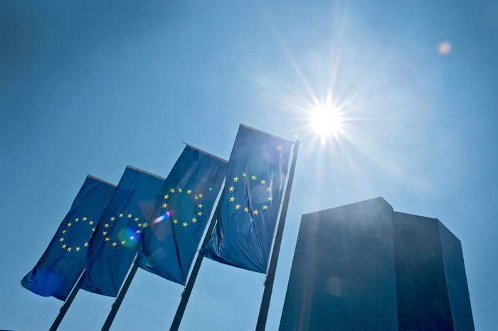 ΕΚΤ: Οι κίνδυνοι για τη χρηματοπιστωτική σταθερότητα στην ευρωζώνη είναι συγκρατημένοι αλλά παραμένουν σημαντικοί
