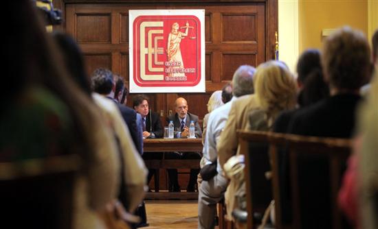 Επιφυλάξεις εισαγγελέων για χρήση παράνομων λιστών φοροφυγάδων από εισαγγελείς οικονομικών εγκλημάτων