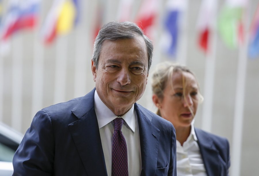 Ντράγκι: Η ΕΚΤ θα χαλαρώσει την πολιτική της ξανά, αν δεν αυξηθεί ο πληθωρισμός