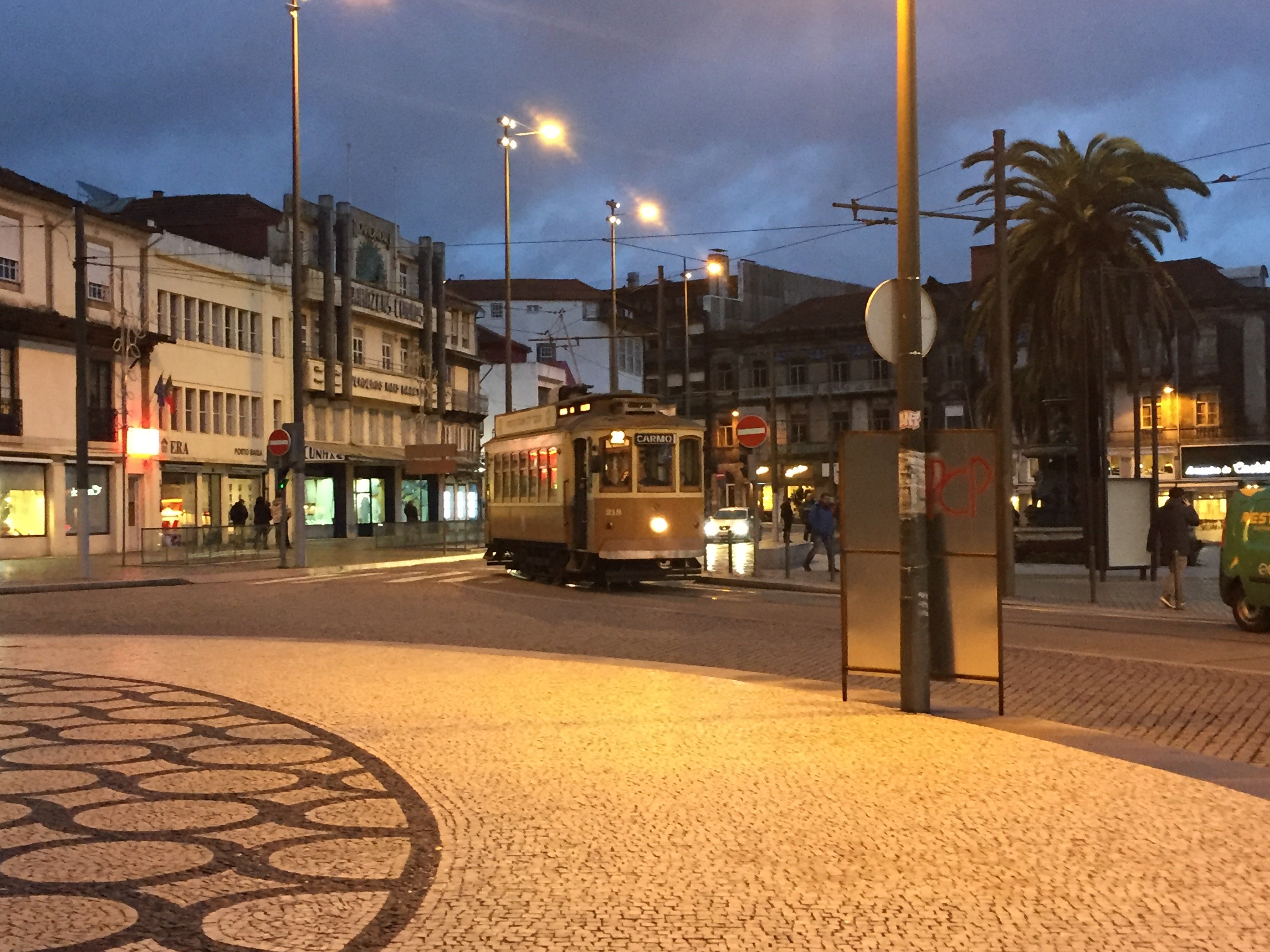 Πορτογαλία: Υπό κατάρρευση και τον Ιούνιο ο τουριστικός κλάδος λόγω του κορωνοϊού