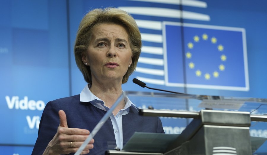 Ούρσουλα φον ντερ Λάιεν: Πρόταση για δέκατο πακέτο κυρώσεων σε βάρος της Ρωσίας