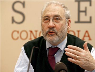 Τζόζεφ Στίγκλιτς προς ΕΚΤ: Μειώστε τώρα τα επιτόκια