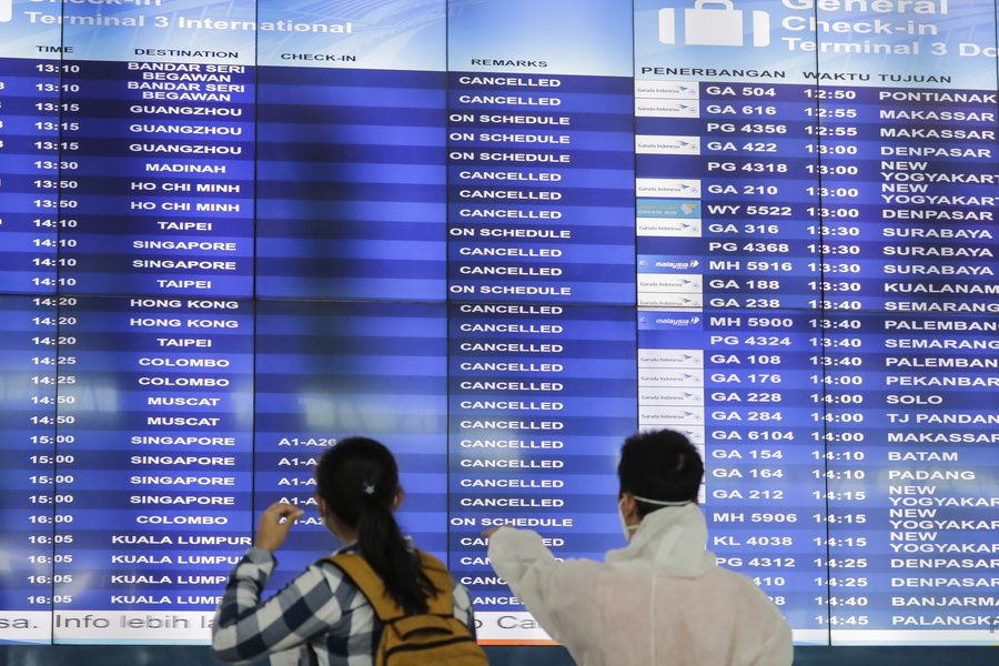 IATA: Οι αριθμοί των επιβατών σε πτήσεις θα είναι κατά 52% χαμηλότεροι το 2021 συγκριτικά με τα προ της πανδημίας επίπεδα