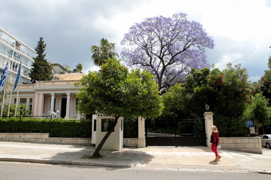 Μέγαρο Μαξίμου: Σύσκεψη υπό τον πρωθυπουργό για το άνοιγμα στον τουρισμό