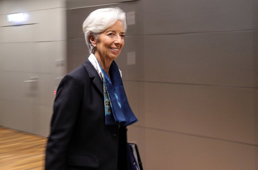 Lagarde: Ύφεση -8,7% εως -12,6% αναμένεται στην ευρωζώνη. Ανάκαμψη από το δεύτερο εξάμηνο με πολλά ερωτηματικά