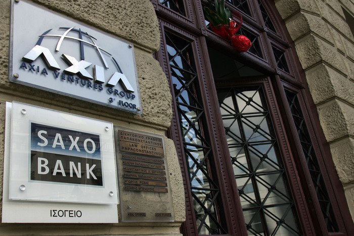 Οι πρώτες επιπτώσεις του Brexit, σύμφωνα με τη Saxo Bank