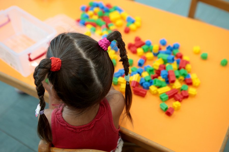 Υπουργείο Εργασίας και Κοινωνικών Υποθέσεων: Τα οριστικά αποτελέσματα για τις εγγραφές παιδιών με κρατικά voucher σε δημοτικούς και ιδιωτικούς βρεφονηπιακούς σταθμούς