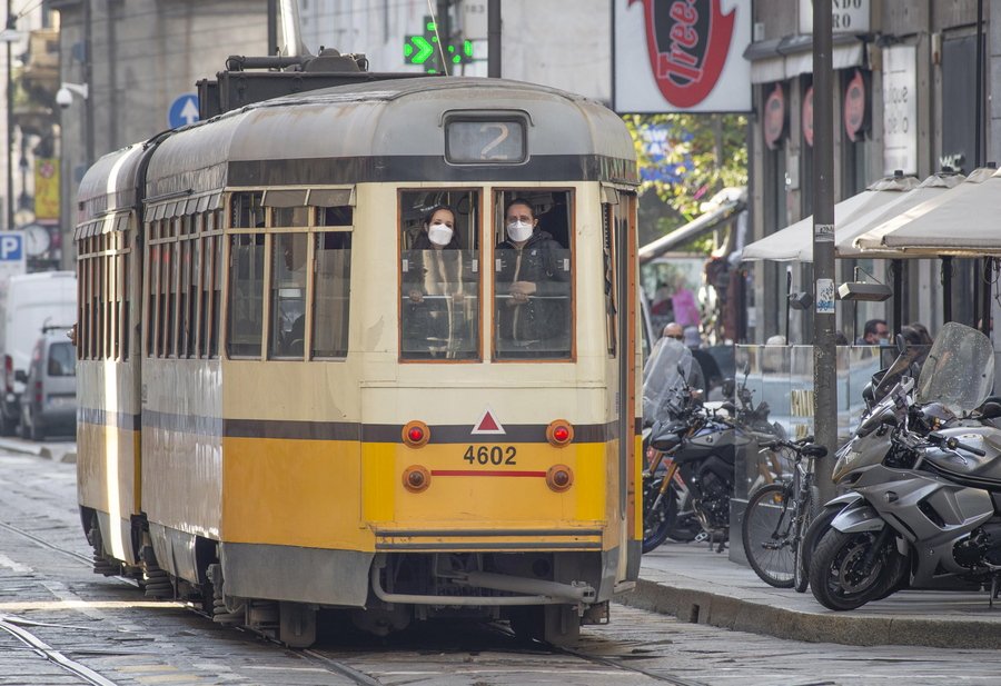 Ιταλία: Η κυβέρνηση ενέκρινε νέα δέσμη μέτρων τόνωσης της οικονομίας για να βοηθήσει τις πληγείσες από την πανδημία επιχειρήσεις