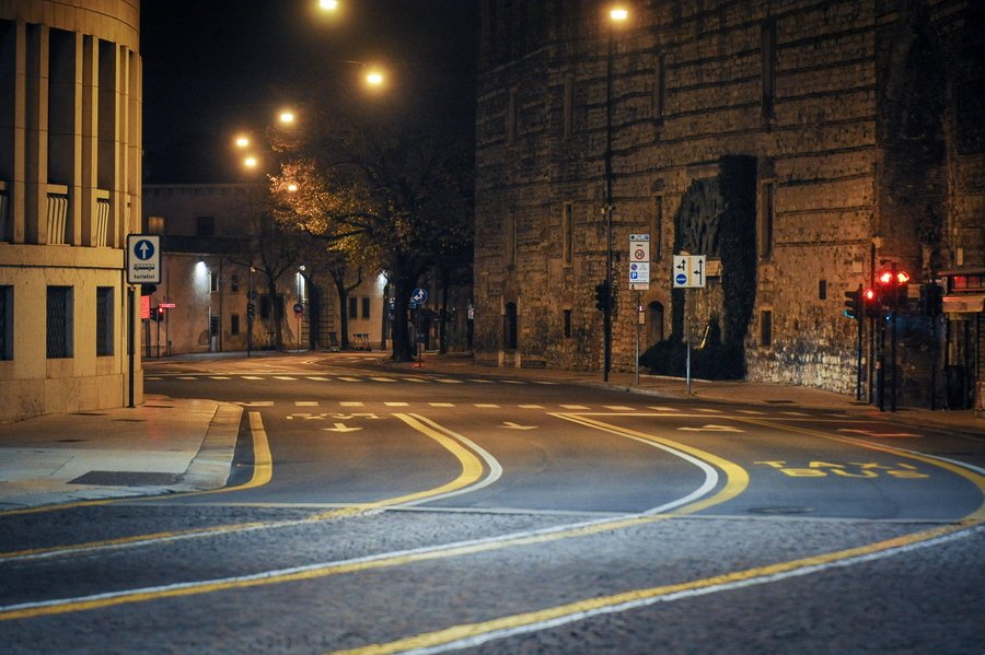 Ιταλία: Η κυβέρνηση θα ζητήσει βοήθεια από τον στρατό στην αντιμετώπιση της υγειονομικής κατάστασης, στην Νάπολη