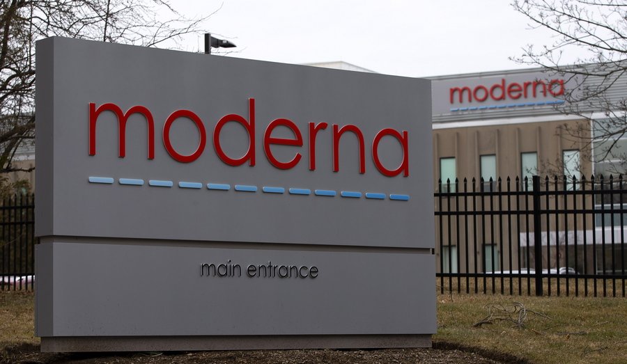 Moderna: Το εμβόλιο της εταιρείας είναι αποτελεσματικό εναντίον των παραλλαγμένων στελεχών του κορωνοϊού που εντοπίστηκαν στη Βρετανία και τη Νότια Αφρική
